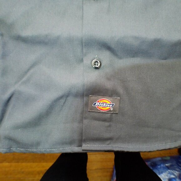 Men's Dickies Polaris Gray Button Down Short Sleeve Shirt Size Medium NWT - Picture 7 of 9